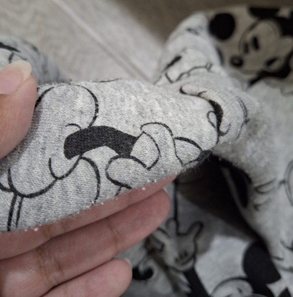 Divided H&M Disney Gray Mickey Mouse Set - Picture 10 of 10